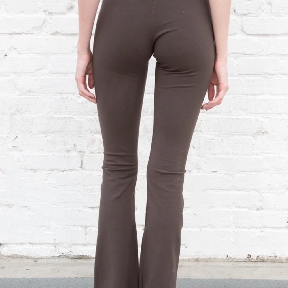 Brandy Melville Priscilla pants - Picture 2 of 5